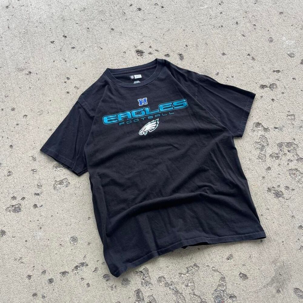 NFL Philadelphia Eagles Football Graphic Tee Shirt